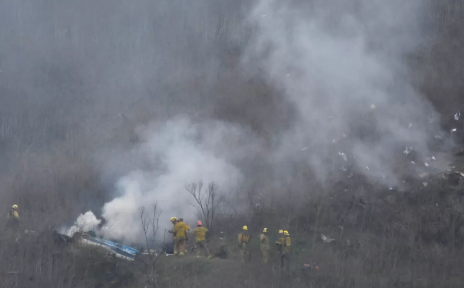Los bomberos de Los Ángeles sofocaron el incendio de la aeronave.