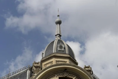 Las joyas que nos perdemos en Tucumán por no mirar hacia arriba