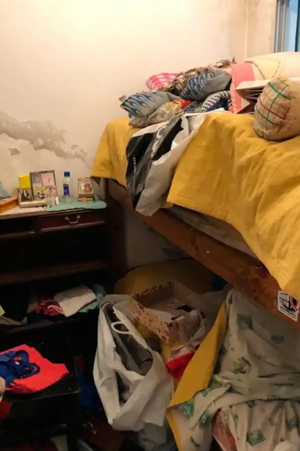 ROBO. Los ladrones dieron vuelta todas pertenencias que había en la casa.