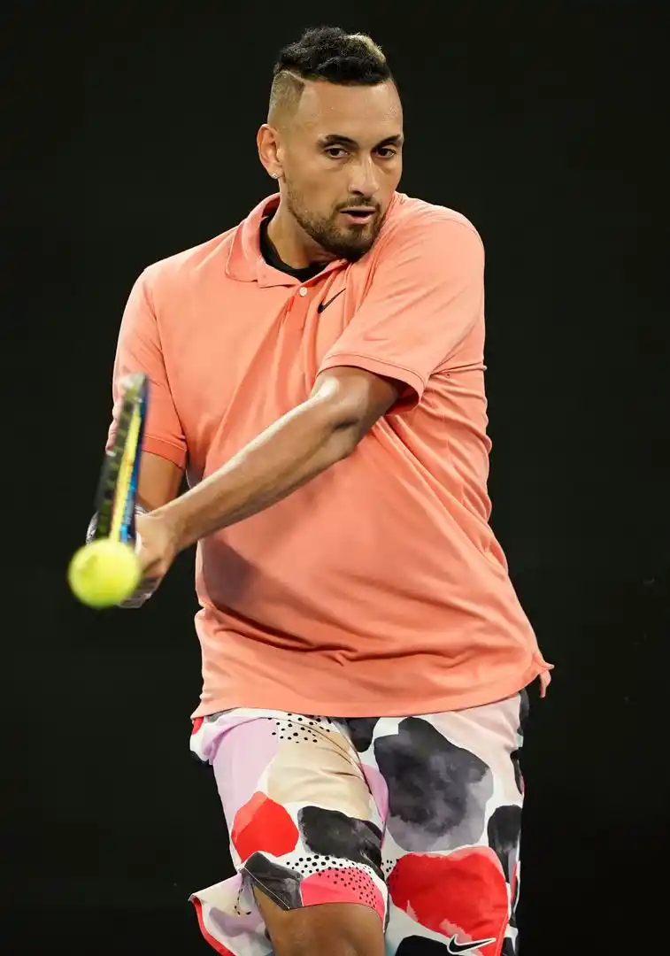 KYRGIOS. Le tomó cuatro horas y media vencer a Khachanov. fotos reuters