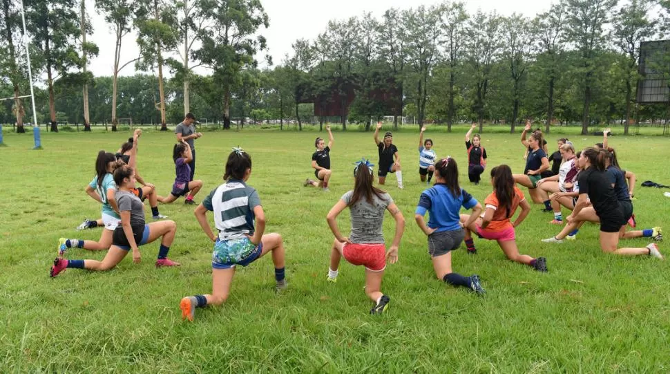 El desafío del rugby: convocar a más chicas que lo practiquen. 