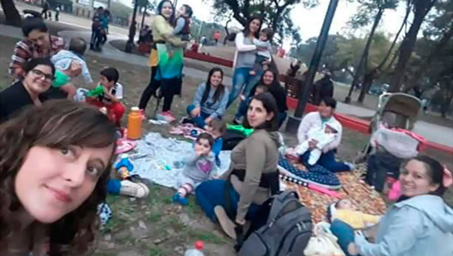 Maternidad respetuosa: ¿cómo es criar a los chicos en tribu?