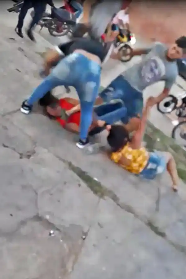 Golpearon a una joven a la salida de un boliche en Los Ralos