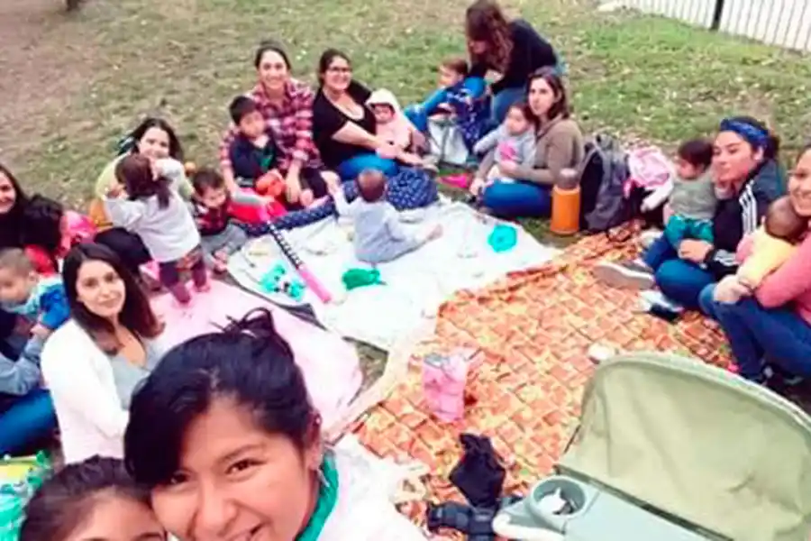 Maternidad respetuosa: ¿cómo es criar a los chicos en tribu?