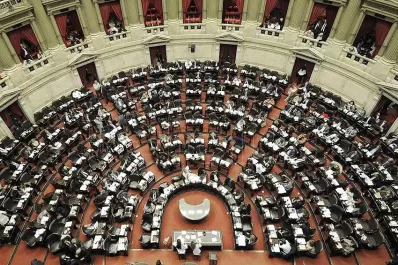 En vivo: se aprobó el proyecto que habilita la renegociación de la deuda