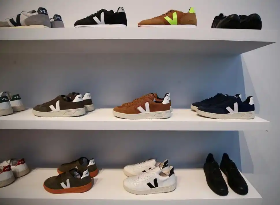 VEGANAS. Zapatillas que no contienen ningún material derivado de animales. 