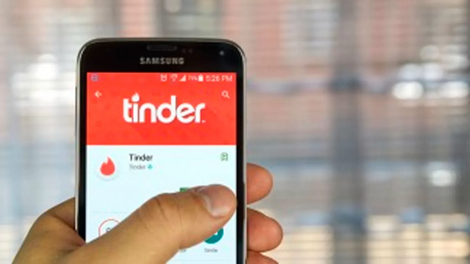 Investigan a Tinder y otras 'apps' de citas por permitir que agresores sexuales utilicen sus servicios