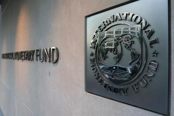 Señales: el FMI desterró el reperfilamiento y reforzó la idea de reestructuración de la deuda