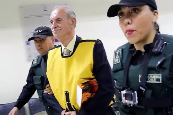 Diez años de prisión para cinco ex agentes de Pinochet por desaparición de personas