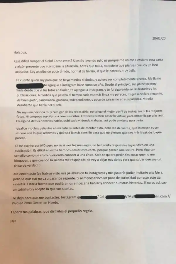 No quiero que pienses que soy un loco acosador: entró a su oficina y le dejó un paquete con una carta