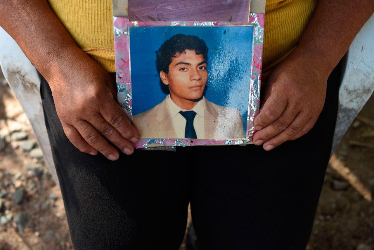 DOLOR. Manuel, único hijo de la familia Castro, tenía 25 años cuando lo mataron por defender a su padre durante un asalto.