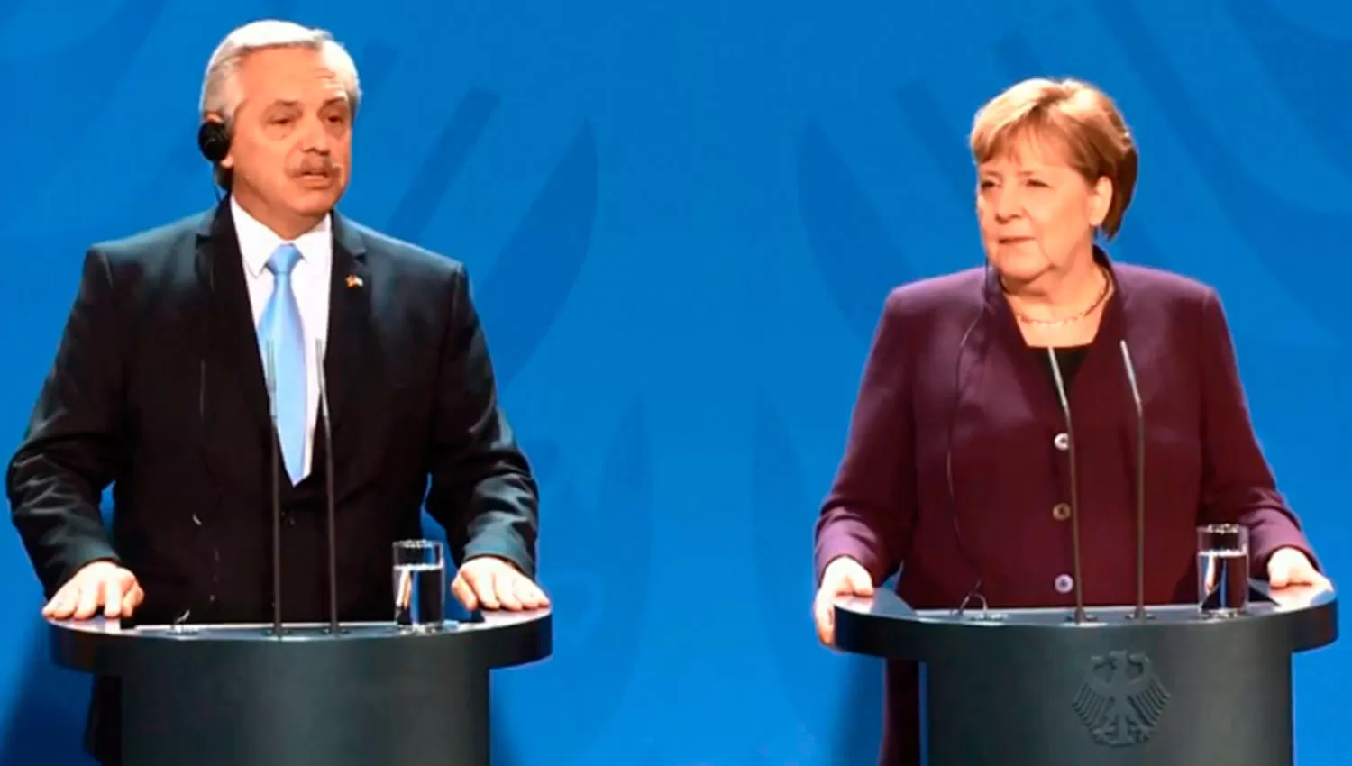 Alberto Fernández y Angela Merkel.