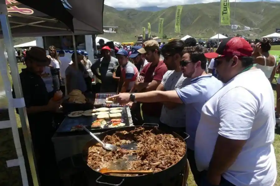 GASTRONOMÍA. Hubo opciones (incluso vegetarianas) para todos los gustos.