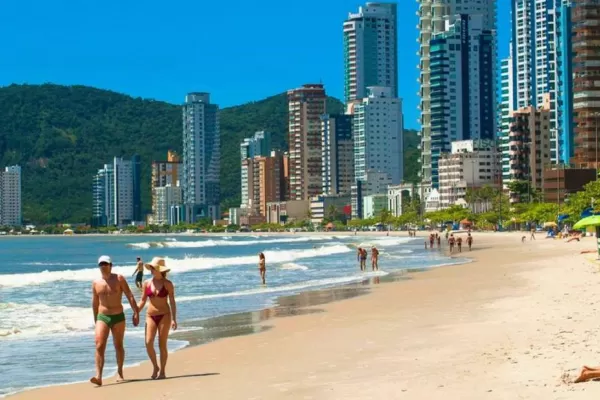 Alarma en Florianópolis, destino elegido por muchos tucumanos, por epidemia de diarrea: las playas afectadas