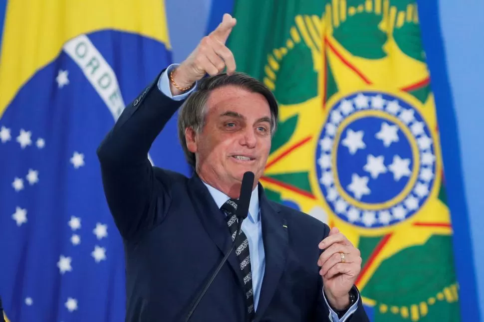 LA ARENGA. “No se respeta el aula ni la escuela”, se quejó Bolsonaro. reuters 