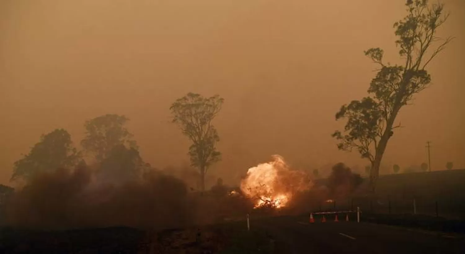 El ciclón Damien y lluvias torrenciales se suman a los graves incendios de Australia