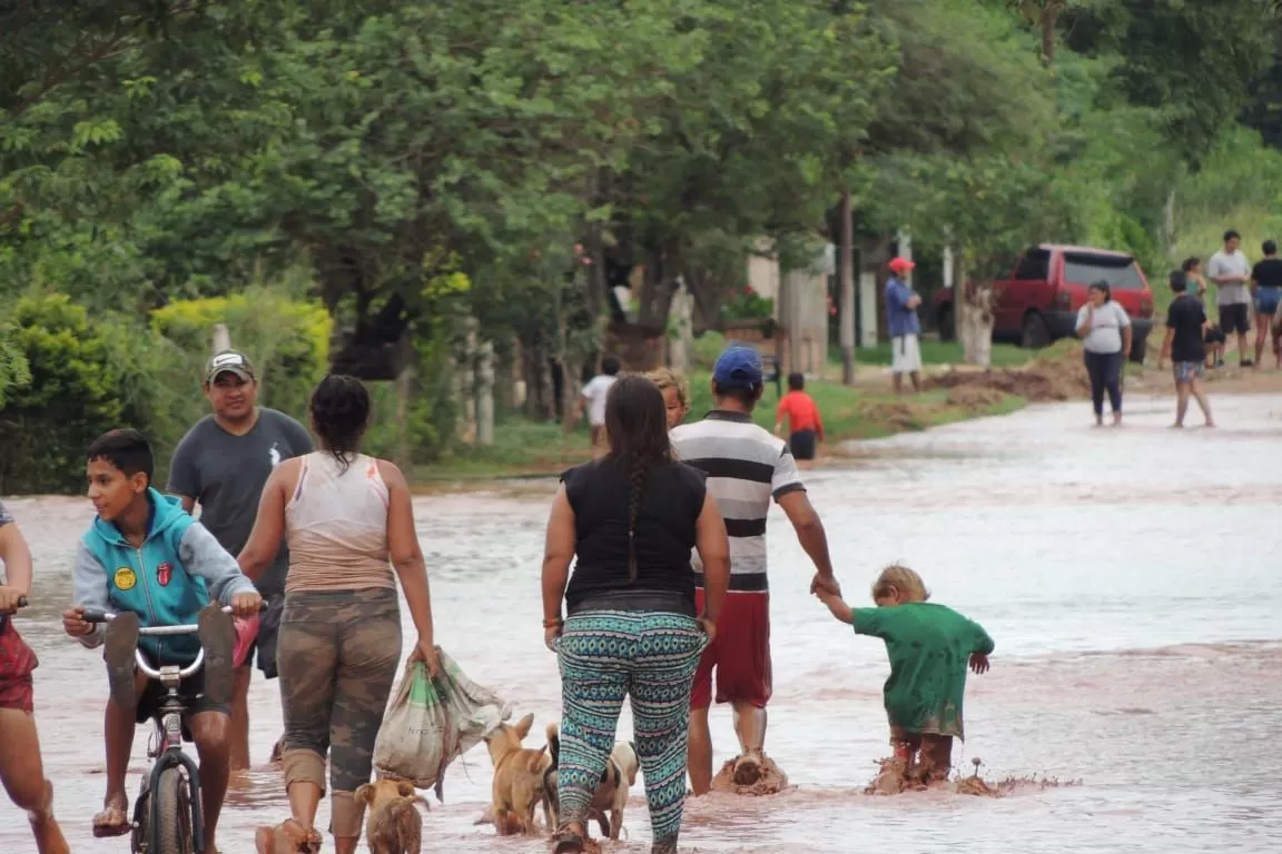La situación de los wichís empeoró con las inundaciones y hay decenas de familias de la comunidad Enacore evacuadas.
