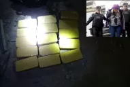 Un video muestra cómo La banda de la Cabezona escondía la cocaína en una fosa 