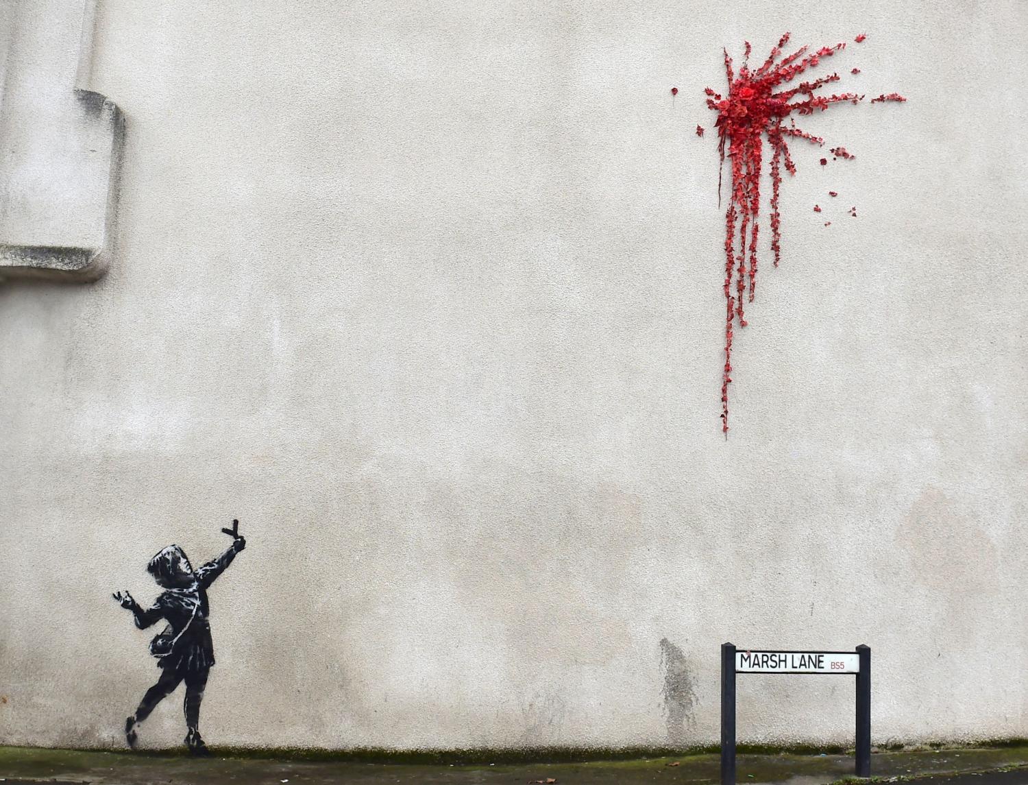 El supuesto nuevo mural de Banksy, en Marsh Lane, Bristol.