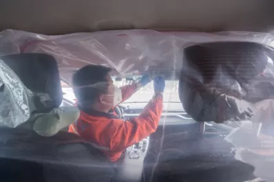 Ni el frío, ni la orina infantil ni la cocaína brindan protección ante el Coronavirus