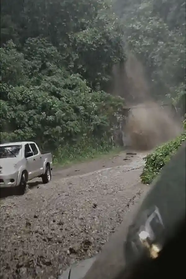En minutos, un fuerte temporal azotó el pedemonte tucumano