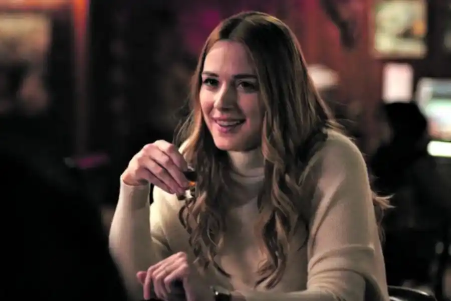 NUEVA VIDA. La protagonista de “Virgin River” encuentra su destino en un pequeño pueblo de California.  