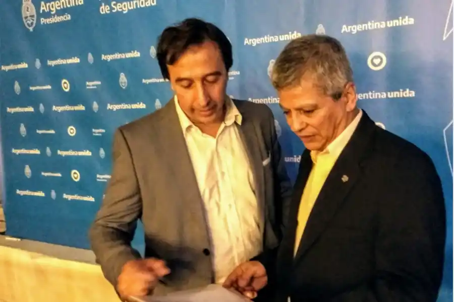 Leandro Nazarre, secretario general de Sutcapra, y Rodolfo Di Pinto, presidente de Fedra.