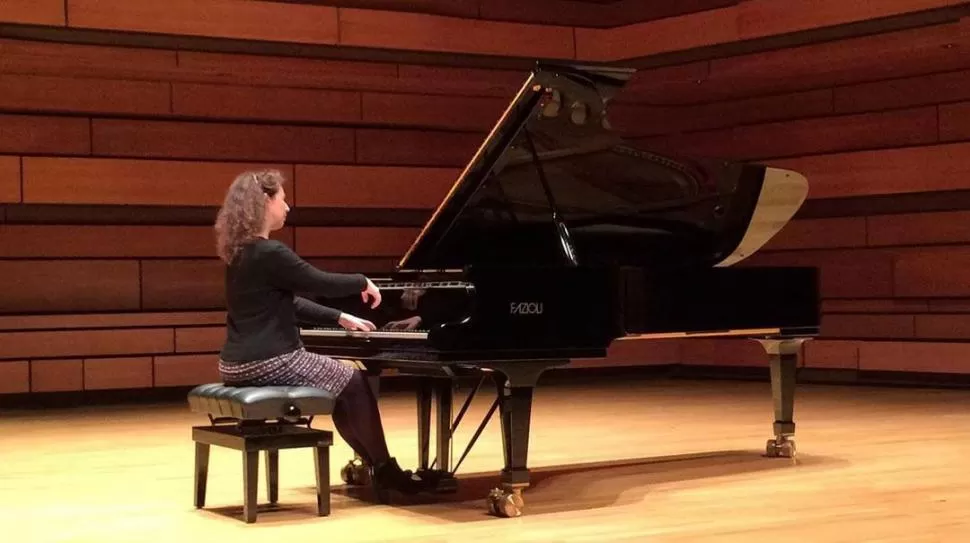 ANGELA HEWITT. La pianista canadiense perdió su valioso instrumento. 