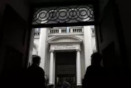 Las reservas internacionales cayeron por debajo de U$S 40.000 millones por revaluación de activos