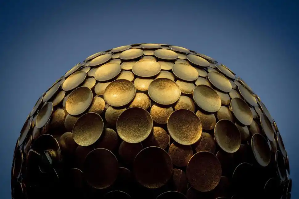 A la luz del Matrimandir