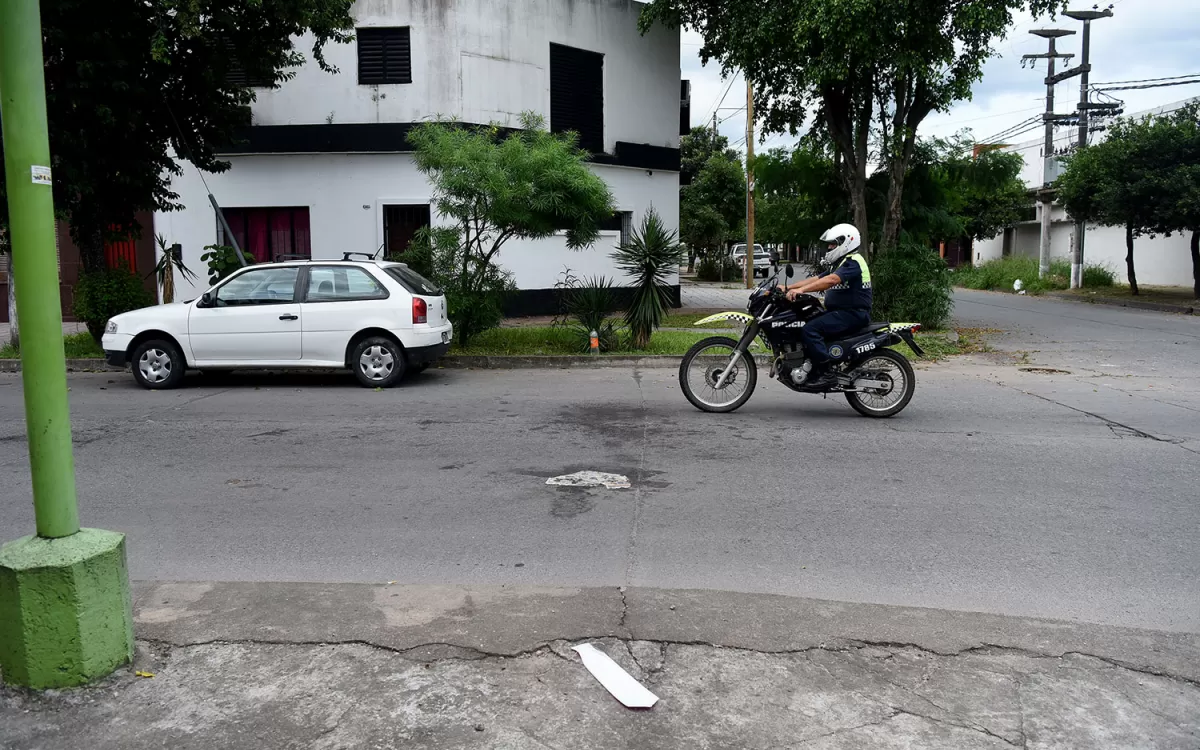 VILLA LUJÁN. San Martín y Saavedra, la esquina donde mataron a Santiago Ismael Palavecino, tras discutir con un trapito.