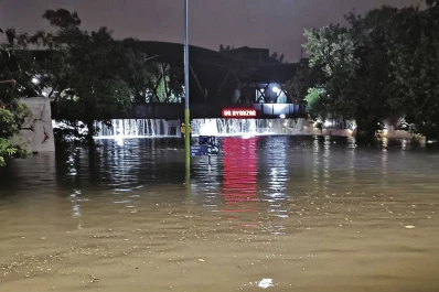 En pocas horas llovieron 100 milímetros y la ciudad quedó pasada por agua