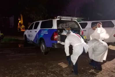 Le pegó un tiro por error a su cómplice mientras atacaban a un gasista para robarle la moto