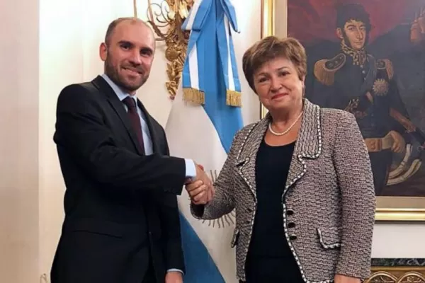 Guzmán mantuvo reuniones estratégicas previas a una oferta de canje