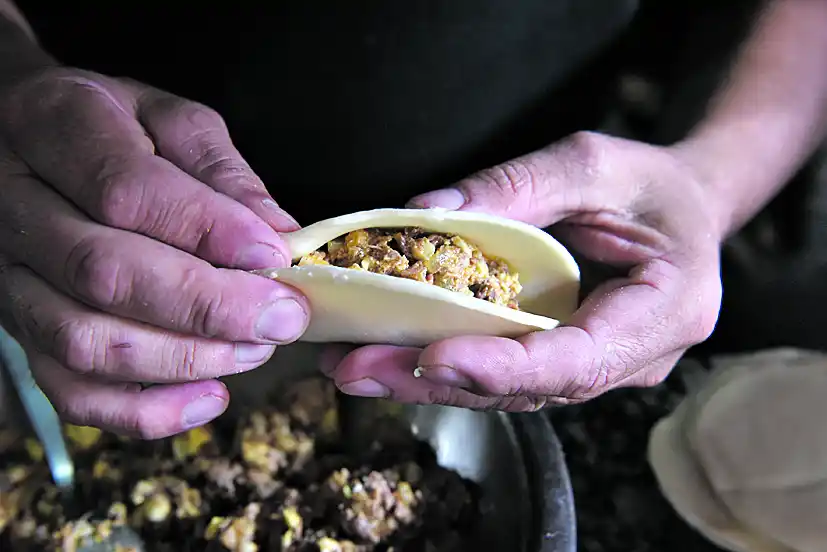 Calentitas y jugosas: así se prepara una buena empanada