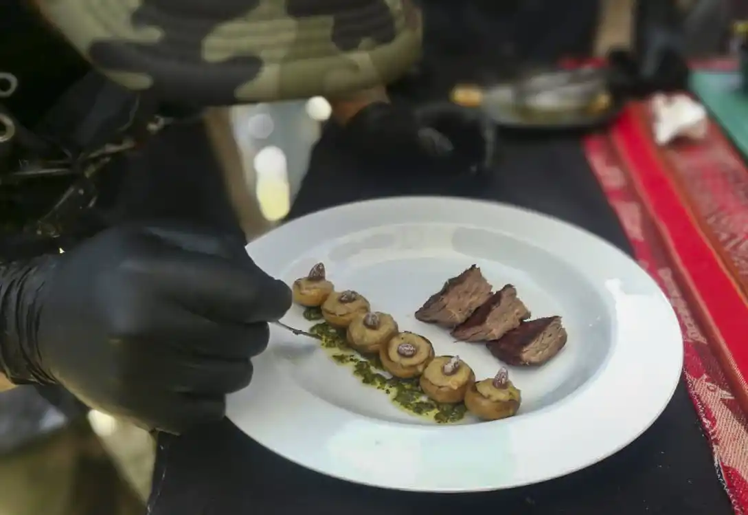 Vacío con hongos rellenos, otro de los platos que tuvieron que presentar.