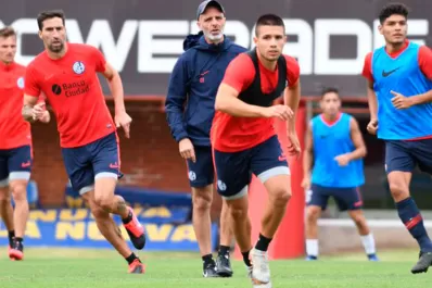 San Lorenzo-Racing se roba la atención de un sábado con partidos entretenidos