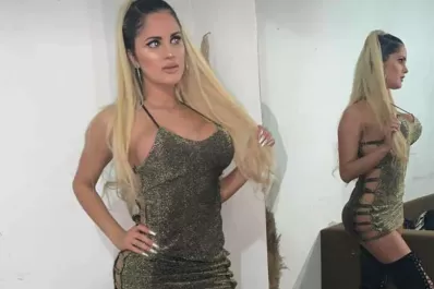 Así se mostraba la mujer misteriosa en las redes sociales