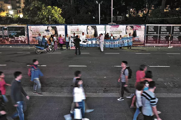 La verdad sigue huyendo