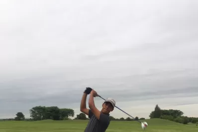 Robles fue gran referencia del torneo de golf del Country