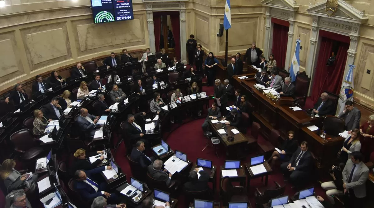 Los tres senadores tucumanos suman, juntos, 87 asesores
