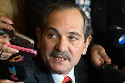 Alperovich: ella estaba preocupada por ver Netflix y usar el wifi el día en el que supuestamente empezaron los abusos