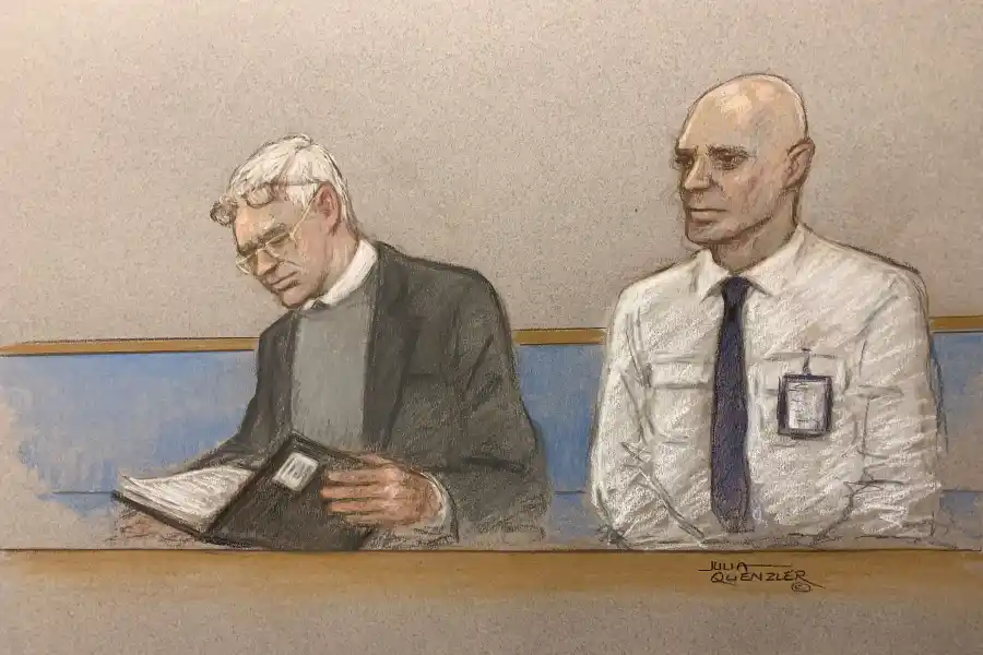 Una ilustración del juicio muestra a Assange luego de 10 años de WikiLeaks