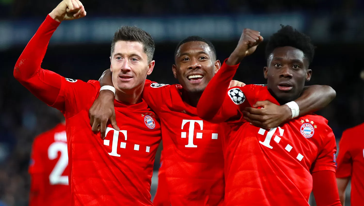 El Bayern dio un recital de fútbol ante los Blues y parece tener resuelta la eliminatoria. (REUTERS)