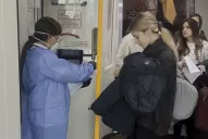 Cómo son los controles sanitarios a los pasajeros que llegan a Ezeiza desde Italia