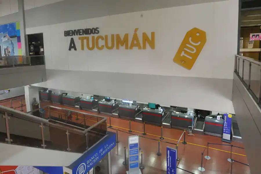 Coronavirus: así son los controles a los pasajeros en el aeropuerto tucumano 