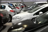 Los patentamientos cayeron un 32% en febrero