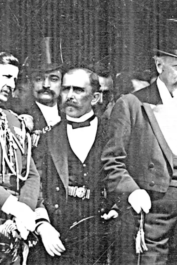 EN LA COMITIVA DE ROCA. A la izquierda, el diputado nacional Soldati en 1900, en la comitiva del presidente Julio Argentino Roca.