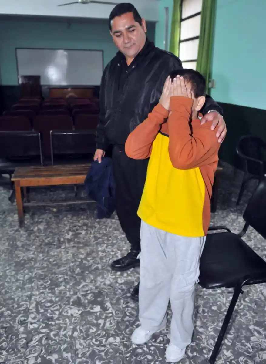 Tenía 10 años cuando robó el primer ómnibus.