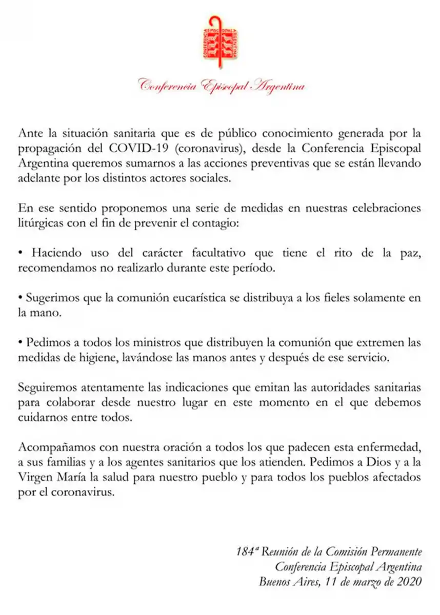 Por el coronavirus, recomiendan comulgar con la mano y no hacer el saludo de la paz en las misas